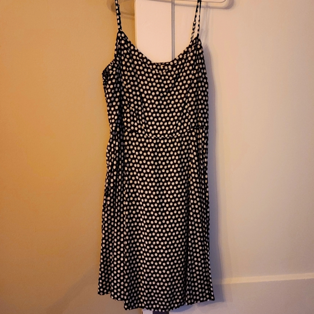 Old Navy v neck cocktail style dress xl